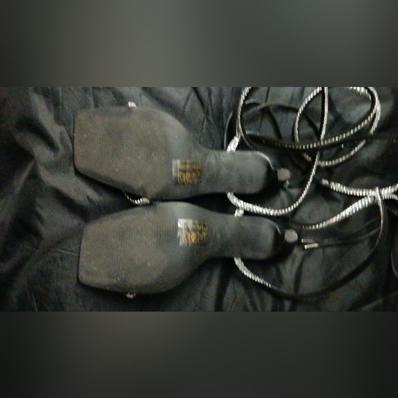 Azalea Wang women's shoes black with silver rhinestones size 10 - Picture 6 of 6